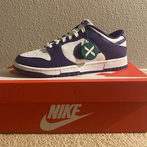Nike Dunk Low- Championship Court Purple.               StockX verified